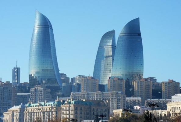 Baku : A city of contrasts